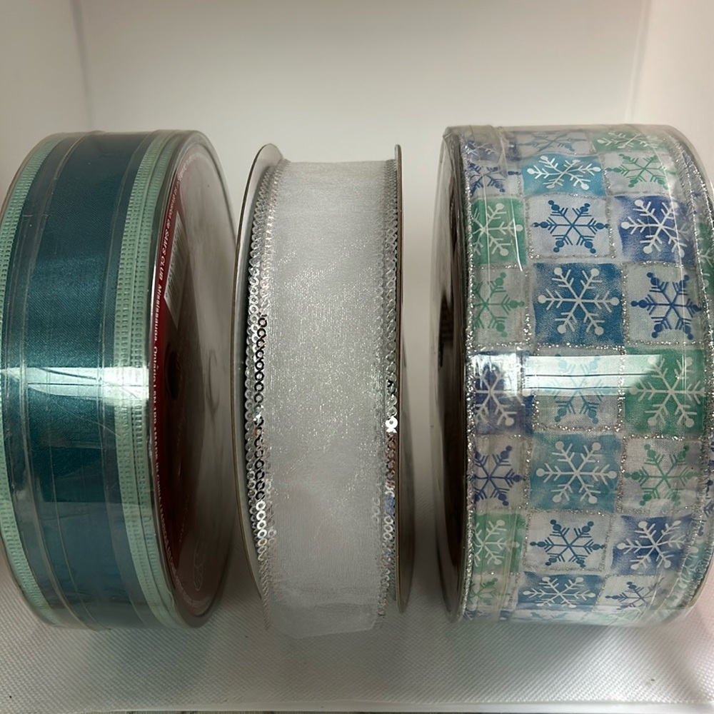 Bundle of 3 Rolls of Wired Ribbon Turquoise/ Pale Green / White / Silver